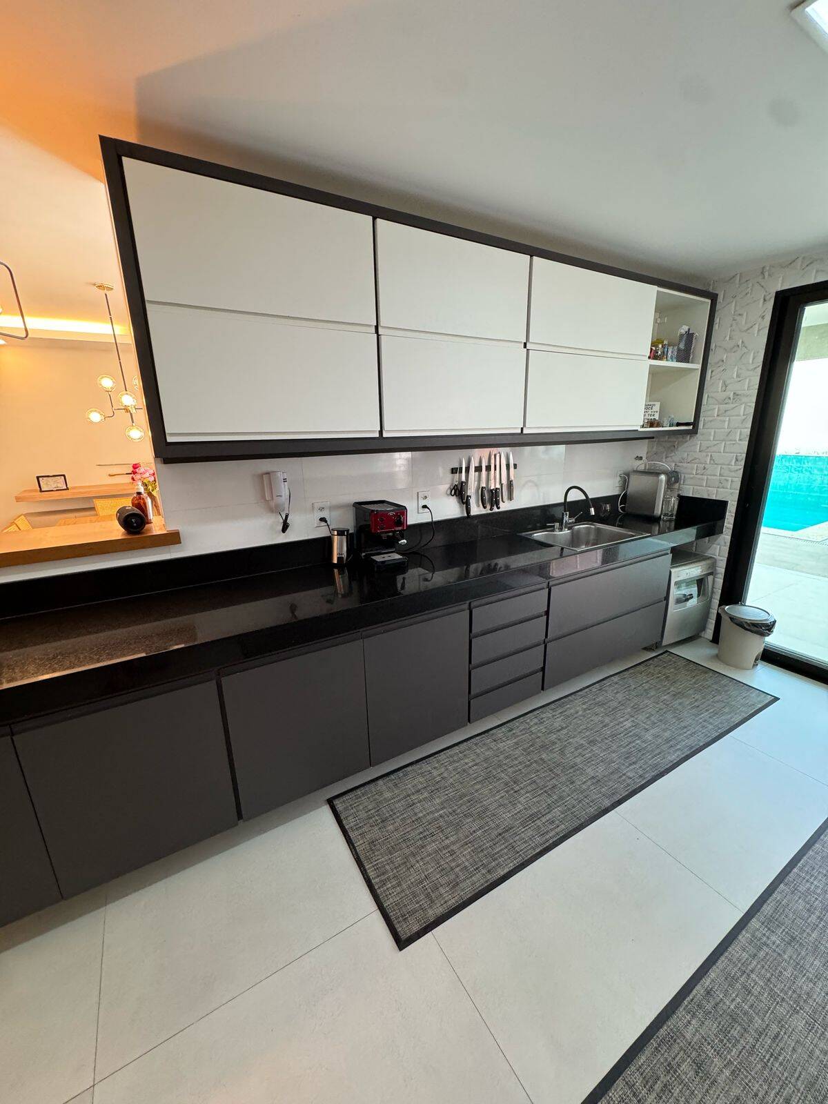 Casa à venda com 4 quartos, 326m² - Foto 9