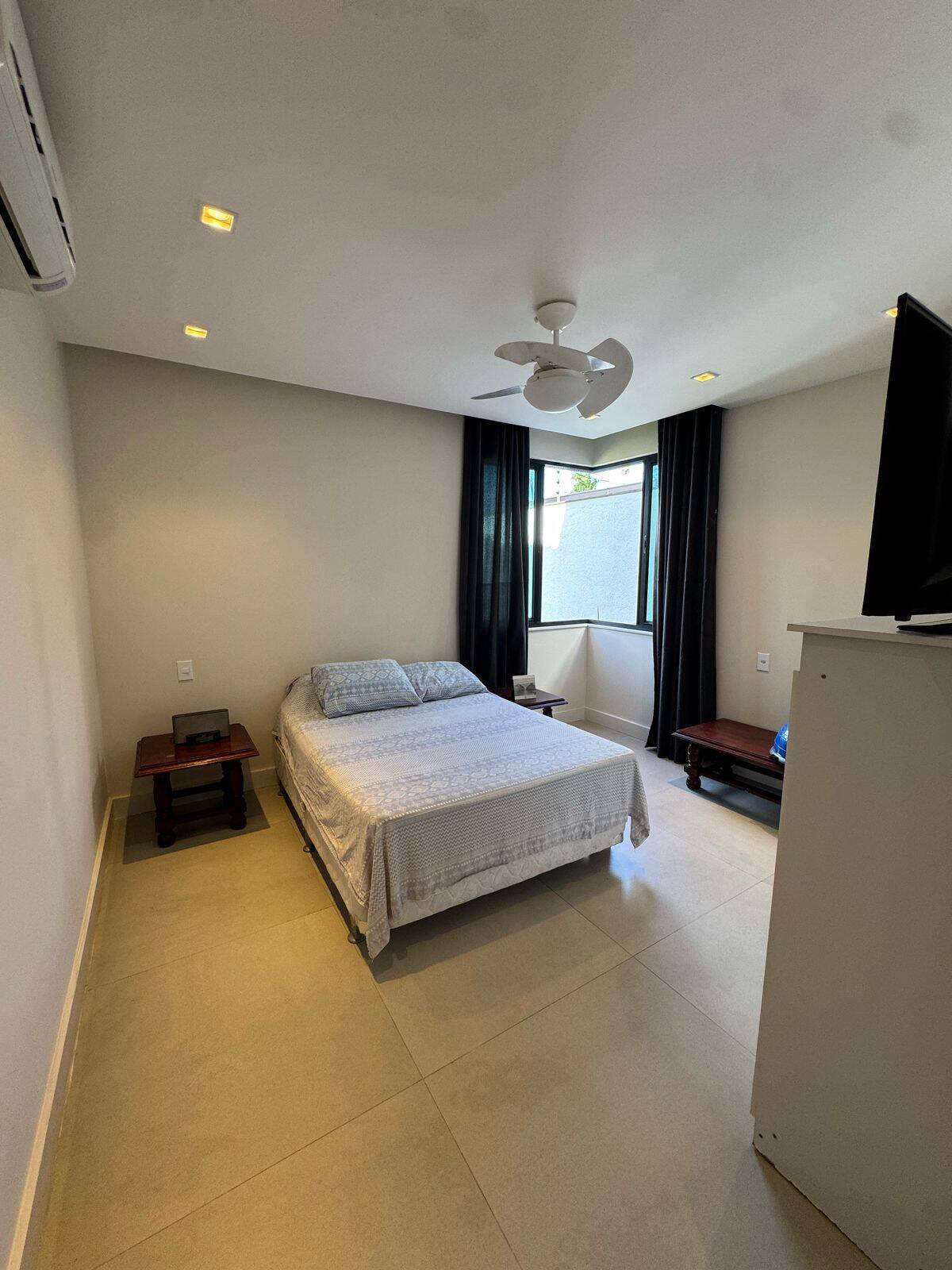 Casa à venda com 4 quartos, 326m² - Foto 13