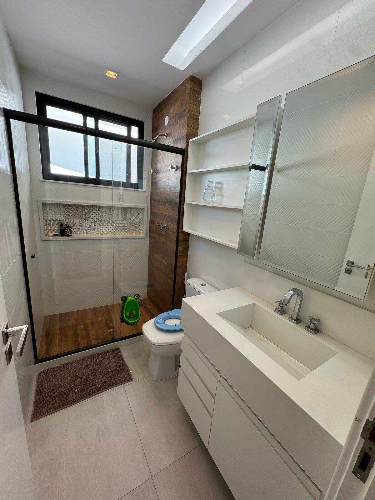 Casa à venda com 4 quartos, 326m² - Foto 16