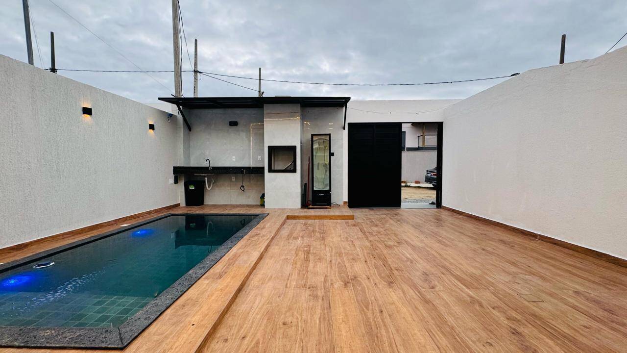 Casa à venda com 2 quartos, 60m² - Foto 5
