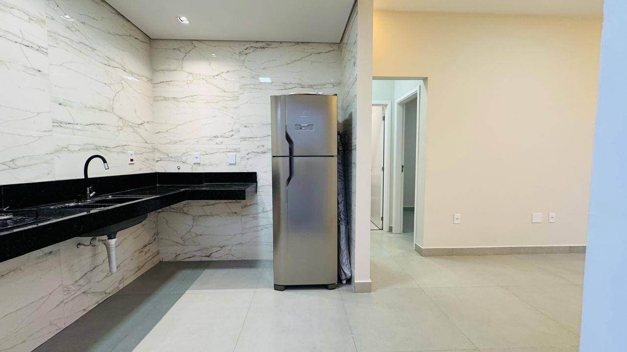 Casa à venda com 2 quartos, 60m² - Foto 12