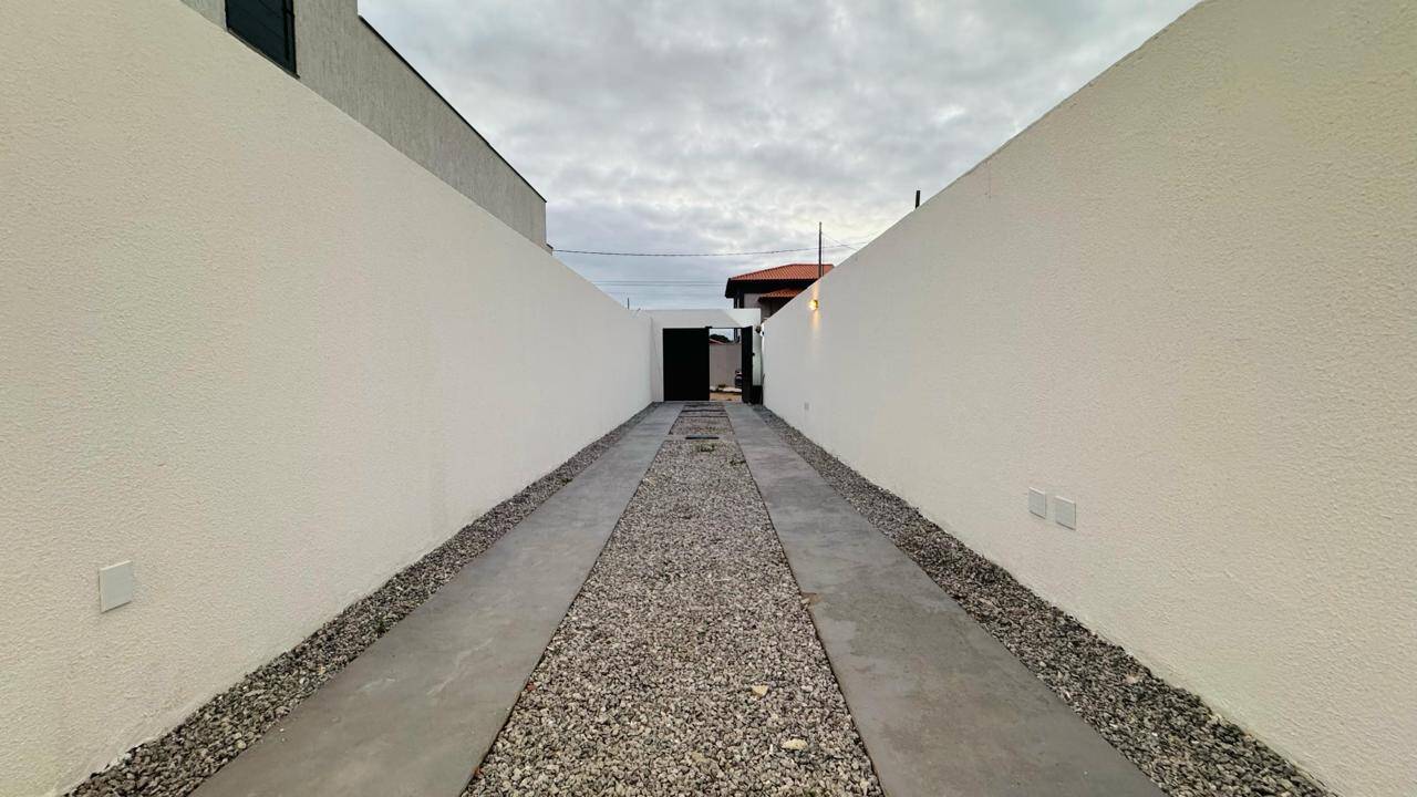Casa à venda com 2 quartos, 60m² - Foto 11