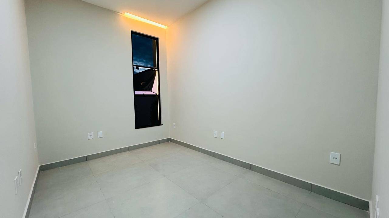 Casa à venda com 2 quartos, 60m² - Foto 7