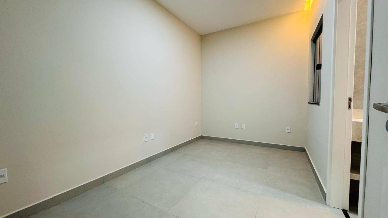 Casa à venda com 2 quartos, 60m² - Foto 9