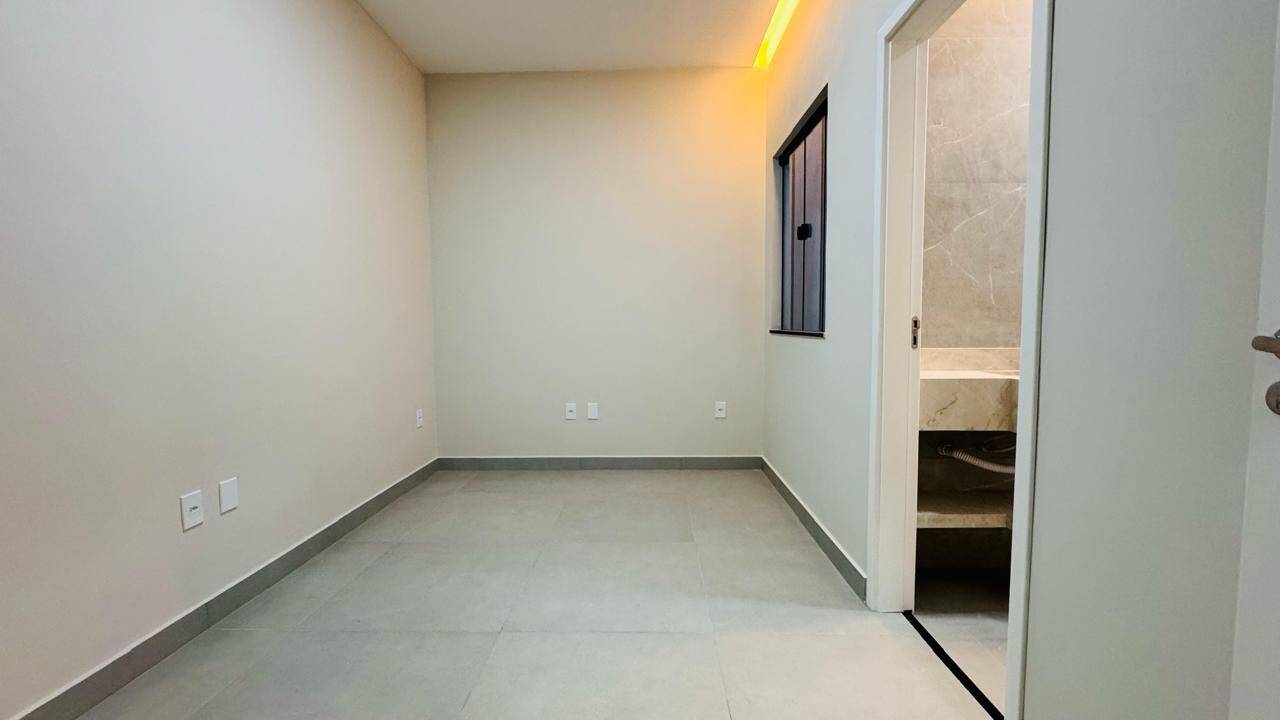 Casa à venda com 2 quartos, 60m² - Foto 6