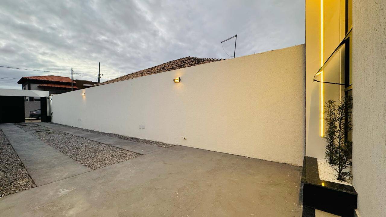 Casa à venda com 2 quartos, 60m² - Foto 12