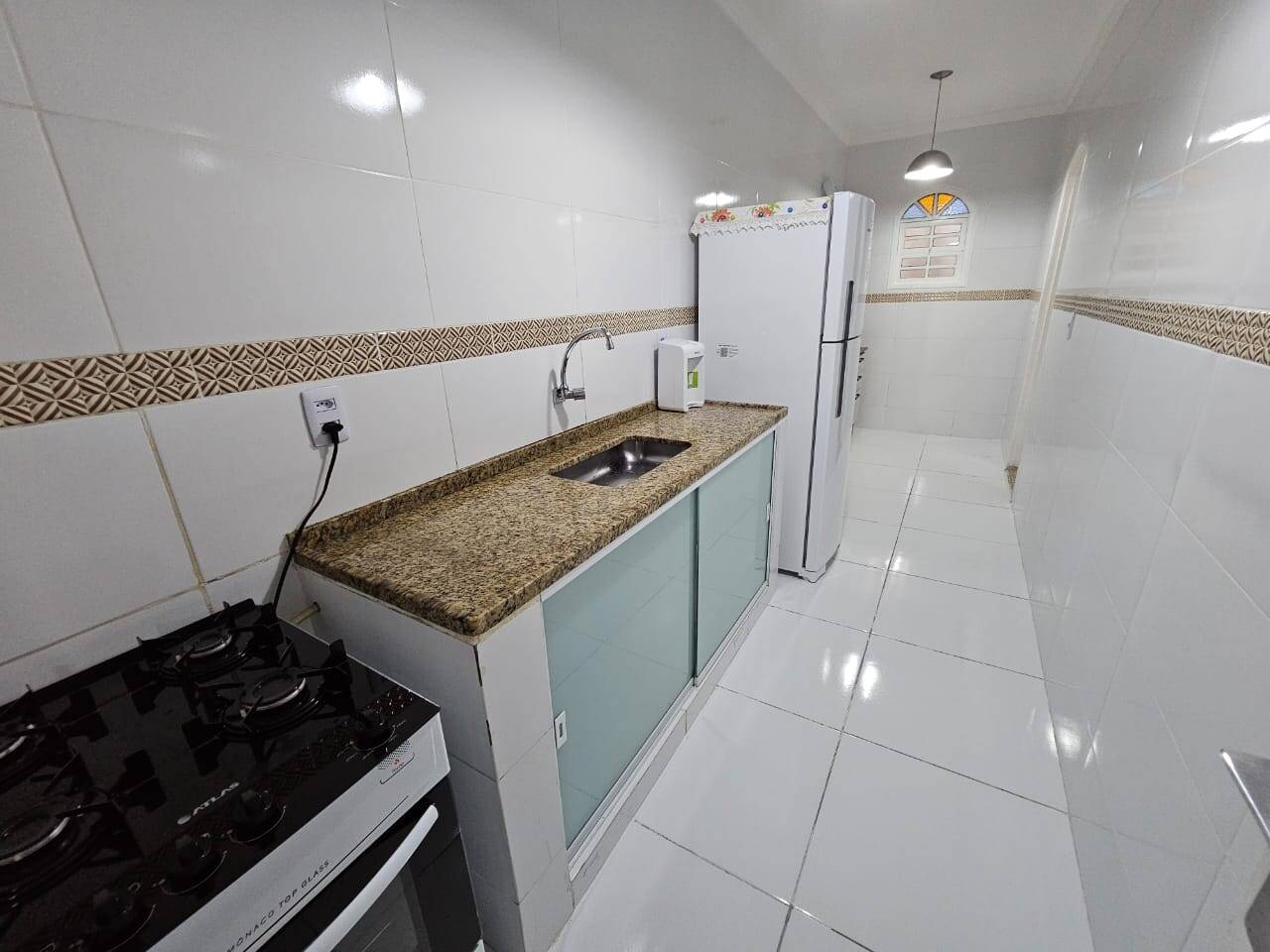 Casa à venda com 3 quartos, 76m² - Foto 3