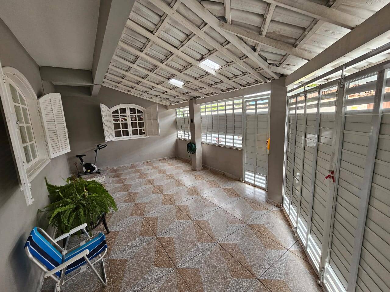 Casa à venda com 3 quartos, 76m² - Foto 9