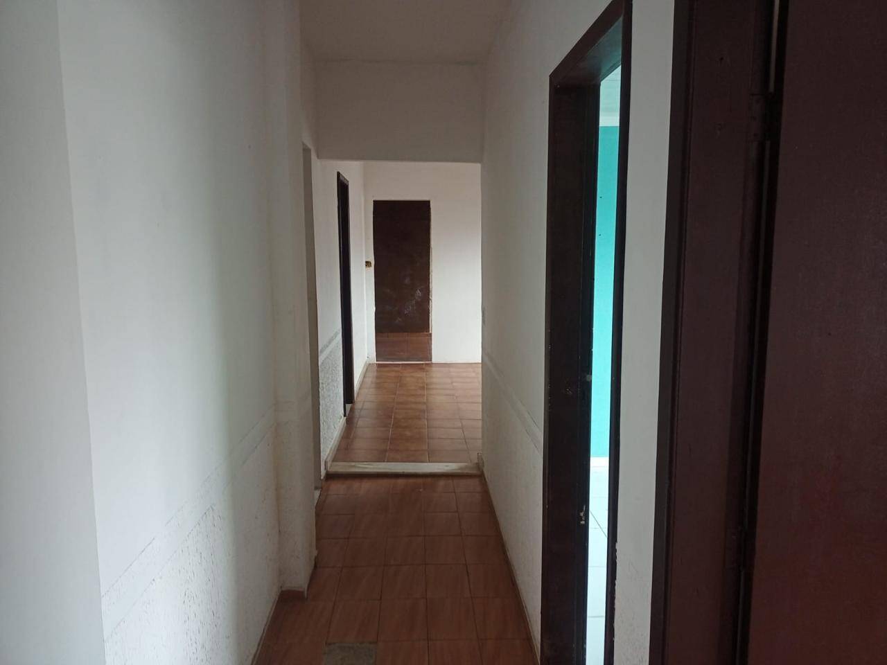 Casa para alugar com 4 quartos, 515m² - Foto 10