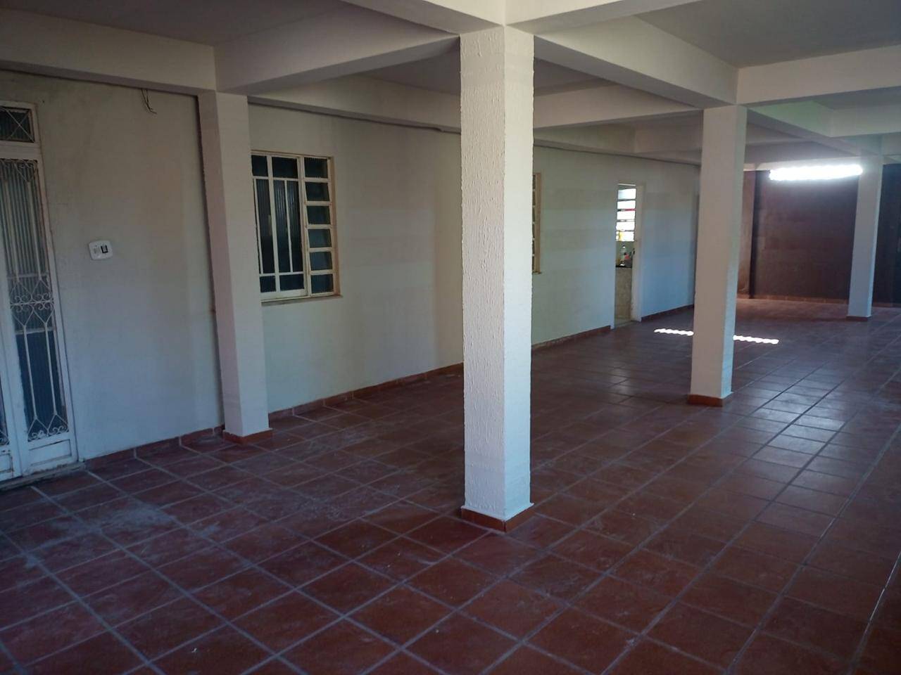 Casa para alugar com 4 quartos, 515m² - Foto 31