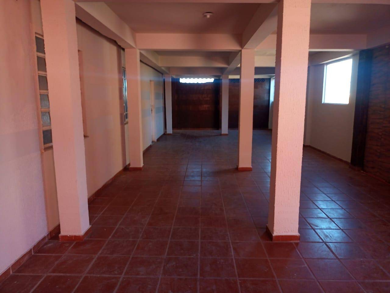 Casa para alugar com 4 quartos, 515m² - Foto 32