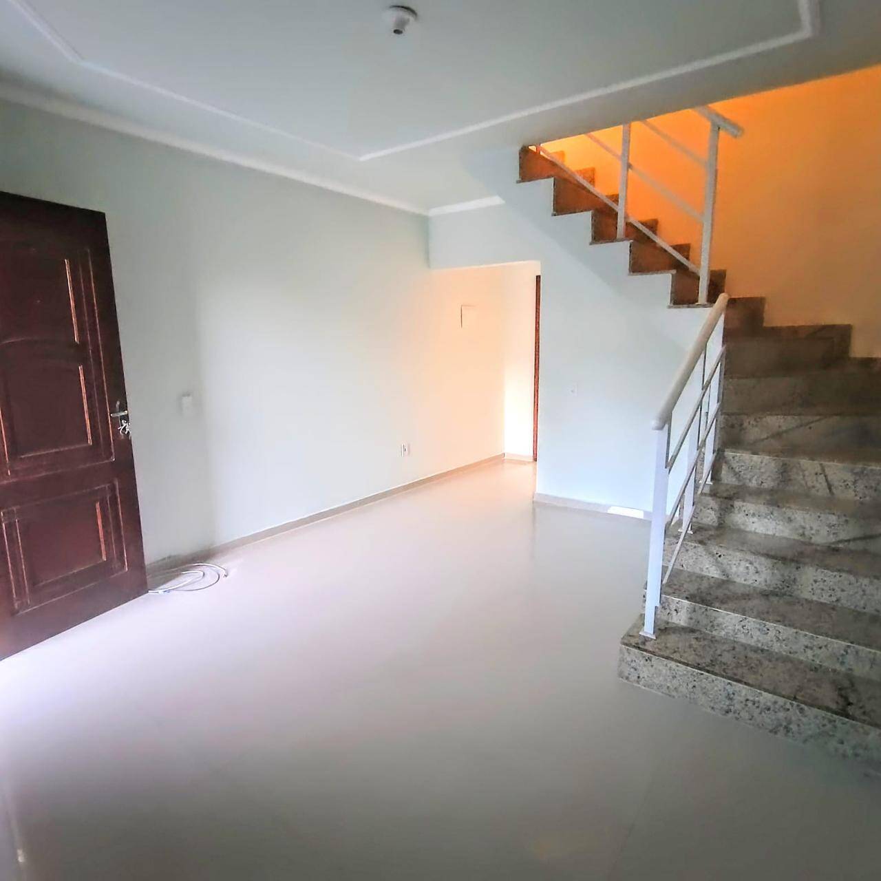 Casa à venda com 2 quartos, 75m² - Foto 3