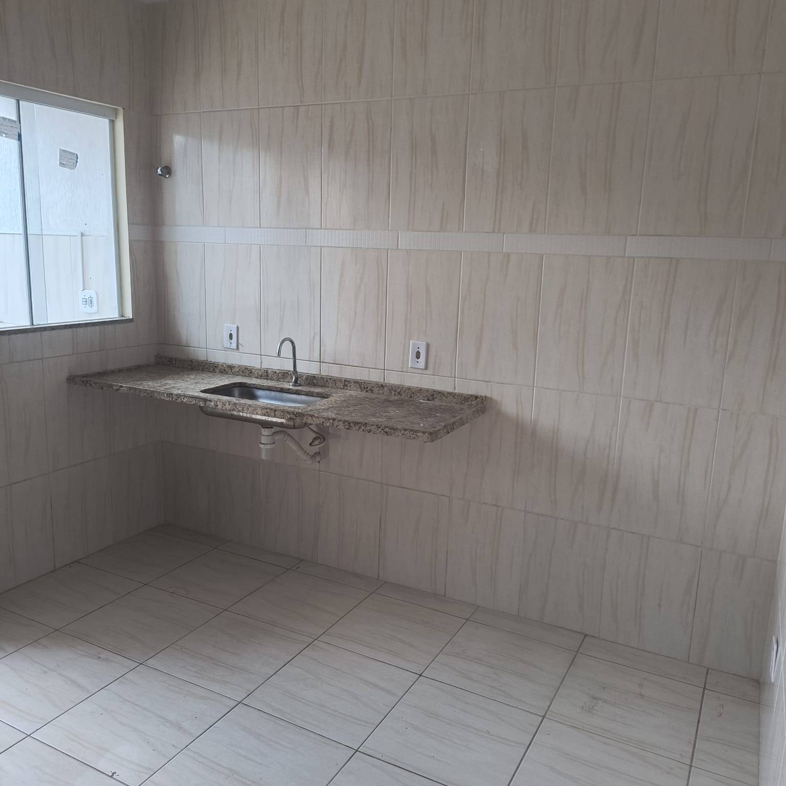 Casa à venda com 2 quartos, 75m² - Foto 10