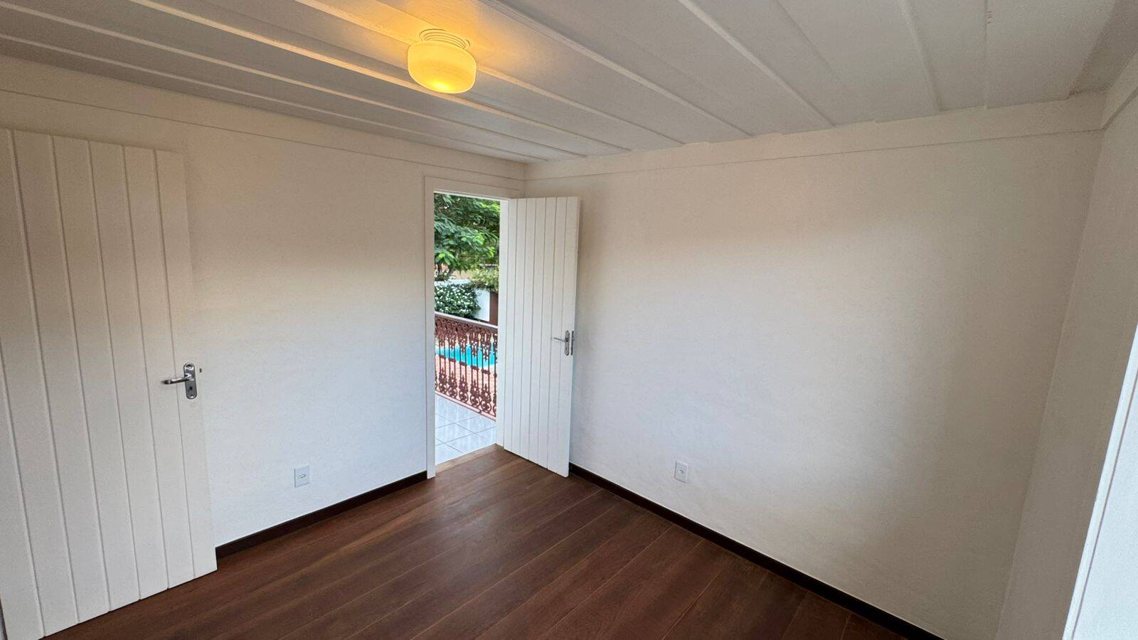 Casa para alugar com 5 quartos, 450m² - Foto 7