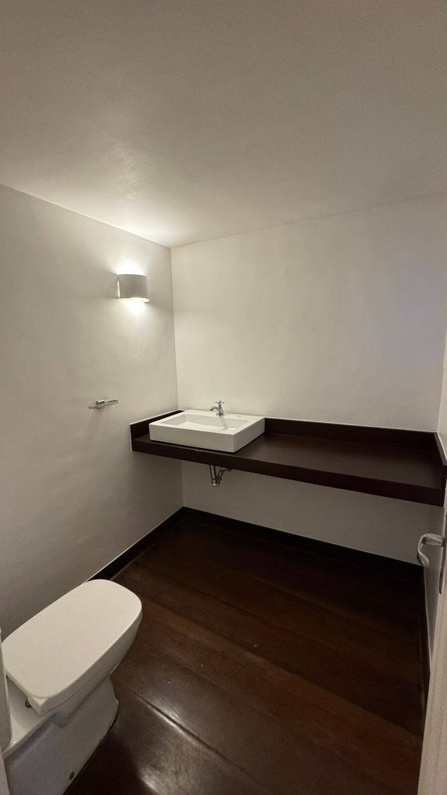 Casa para alugar com 5 quartos, 450m² - Foto 15