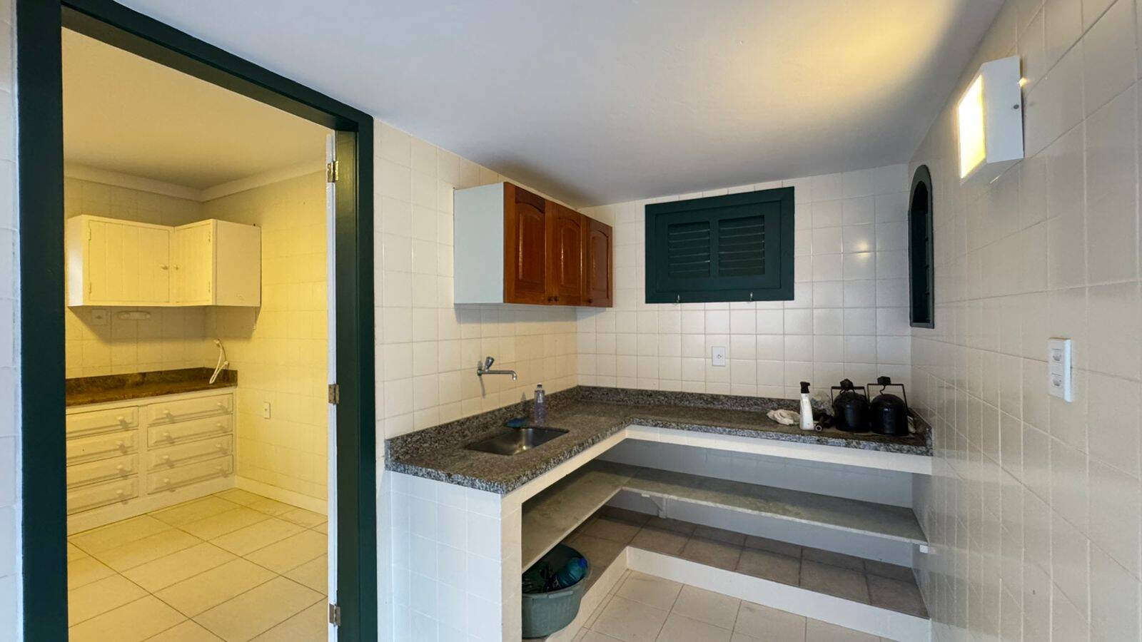 Casa para alugar com 5 quartos, 450m² - Foto 17