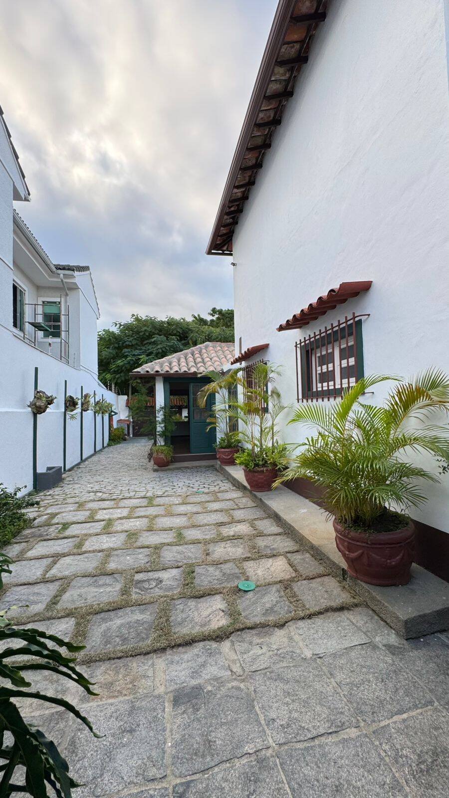 Casa para alugar com 5 quartos, 450m² - Foto 19