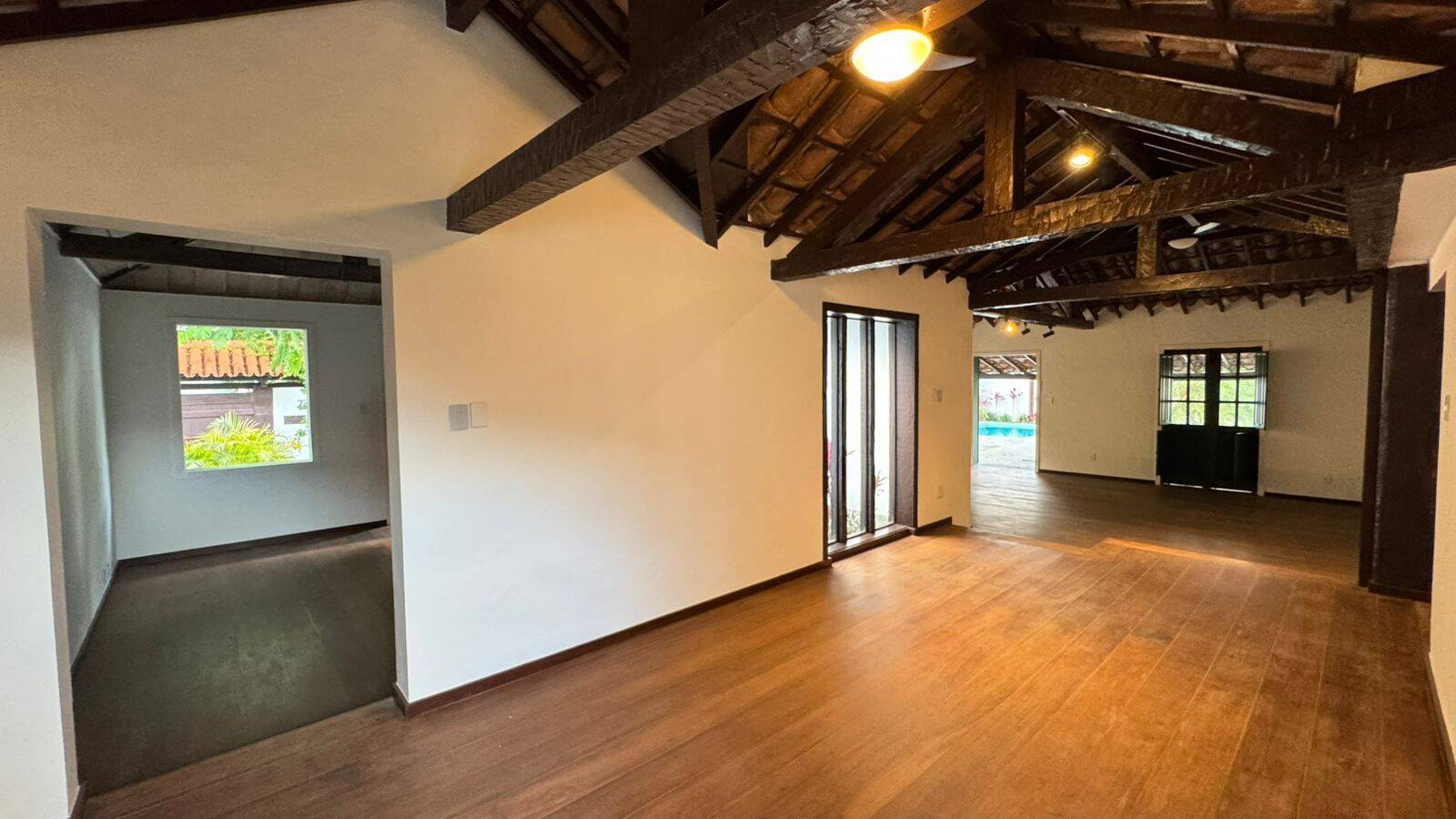 Casa para alugar com 5 quartos, 450m² - Foto 23
