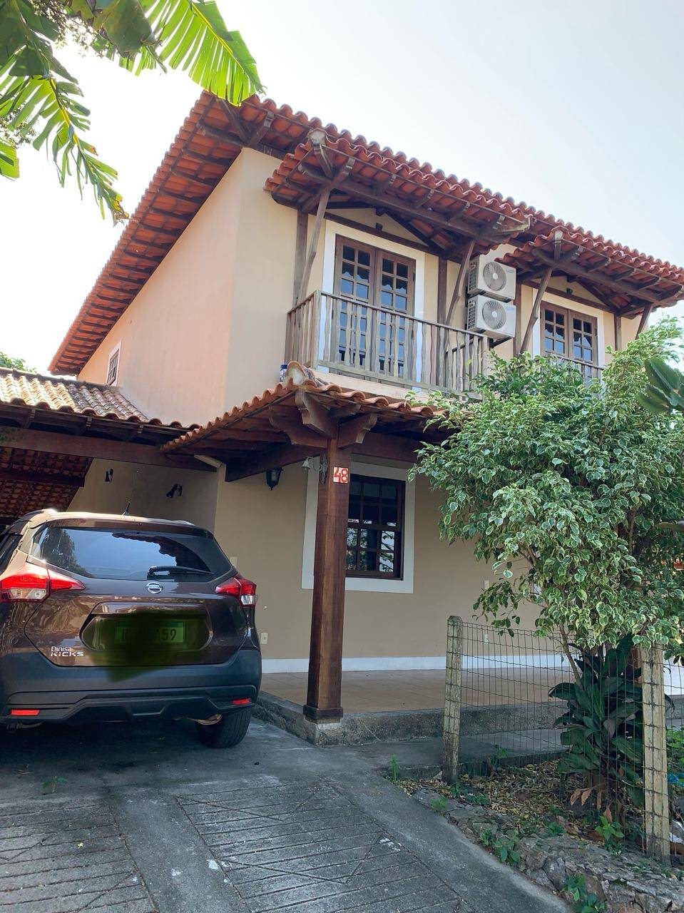 Casa à venda com 4 quartos, 270m² - Foto 1