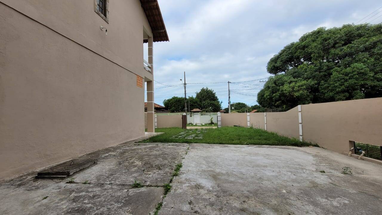 Casa à venda com 2 quartos, 70m² - Foto 6