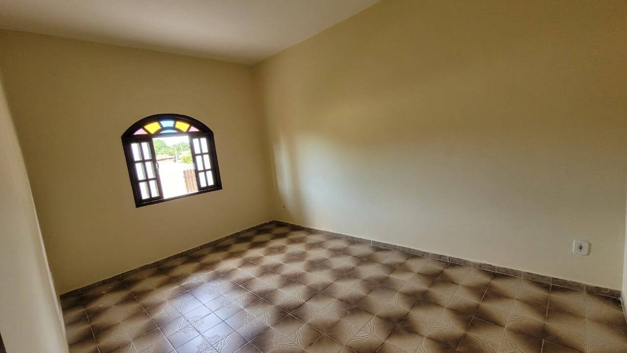 Casa à venda com 2 quartos, 70m² - Foto 8