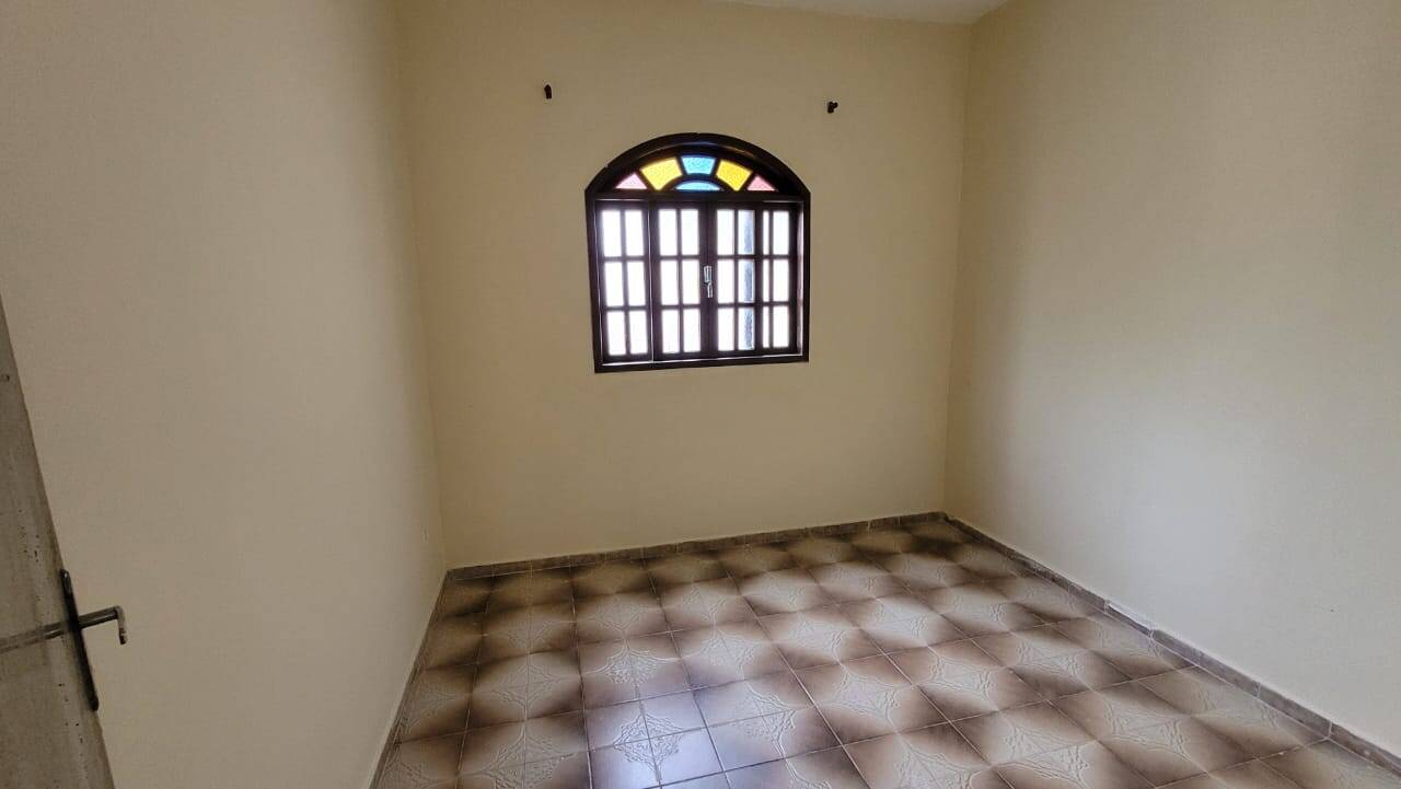 Casa à venda com 2 quartos, 70m² - Foto 10