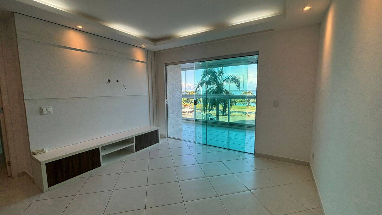 Apartamento à venda com 3 quartos, 180m² - Foto 5