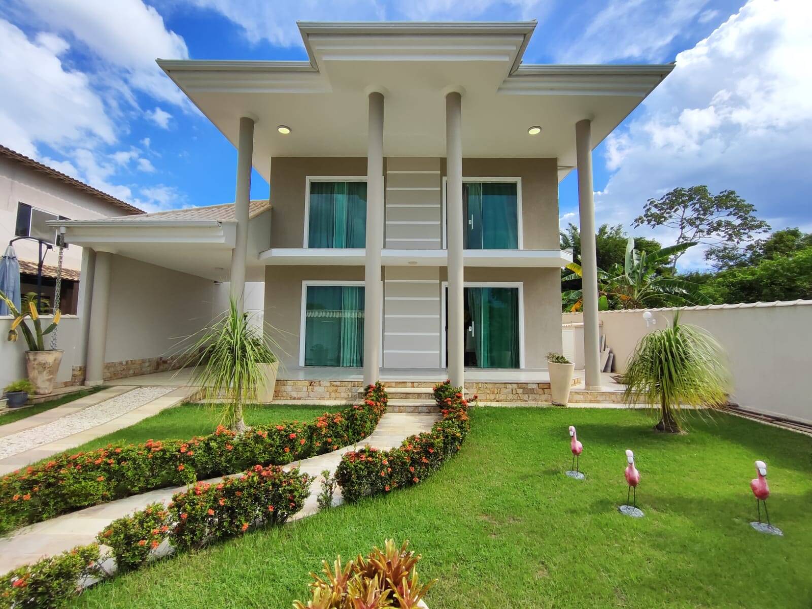 Casa à venda com 2 quartos, 160m² - Foto 1