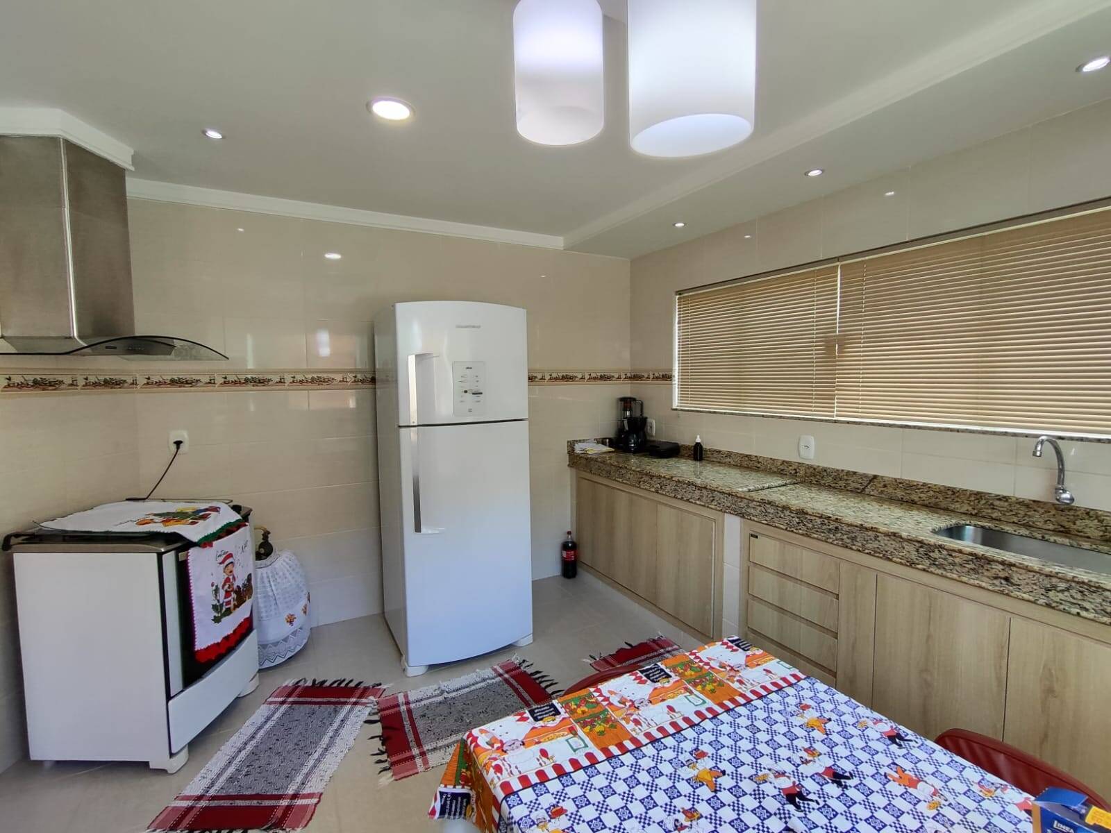 Casa à venda com 2 quartos, 160m² - Foto 17