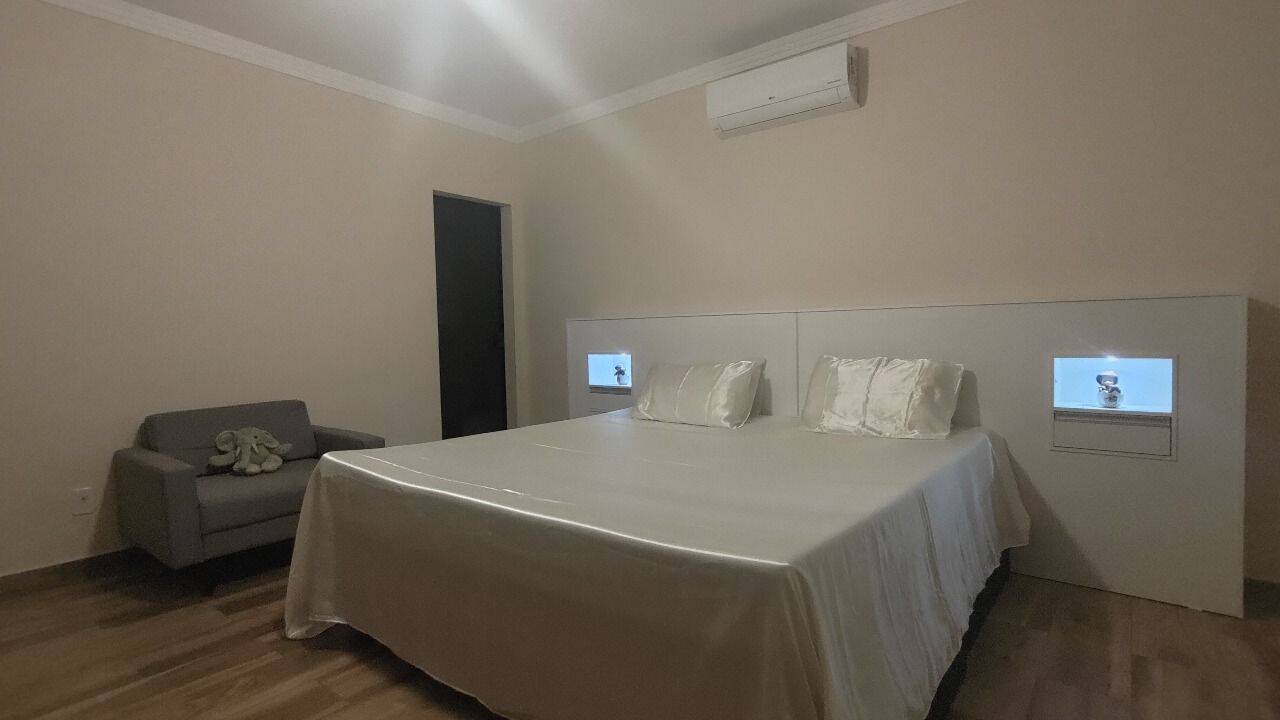 Casa à venda com 4 quartos, 480m² - Foto 21