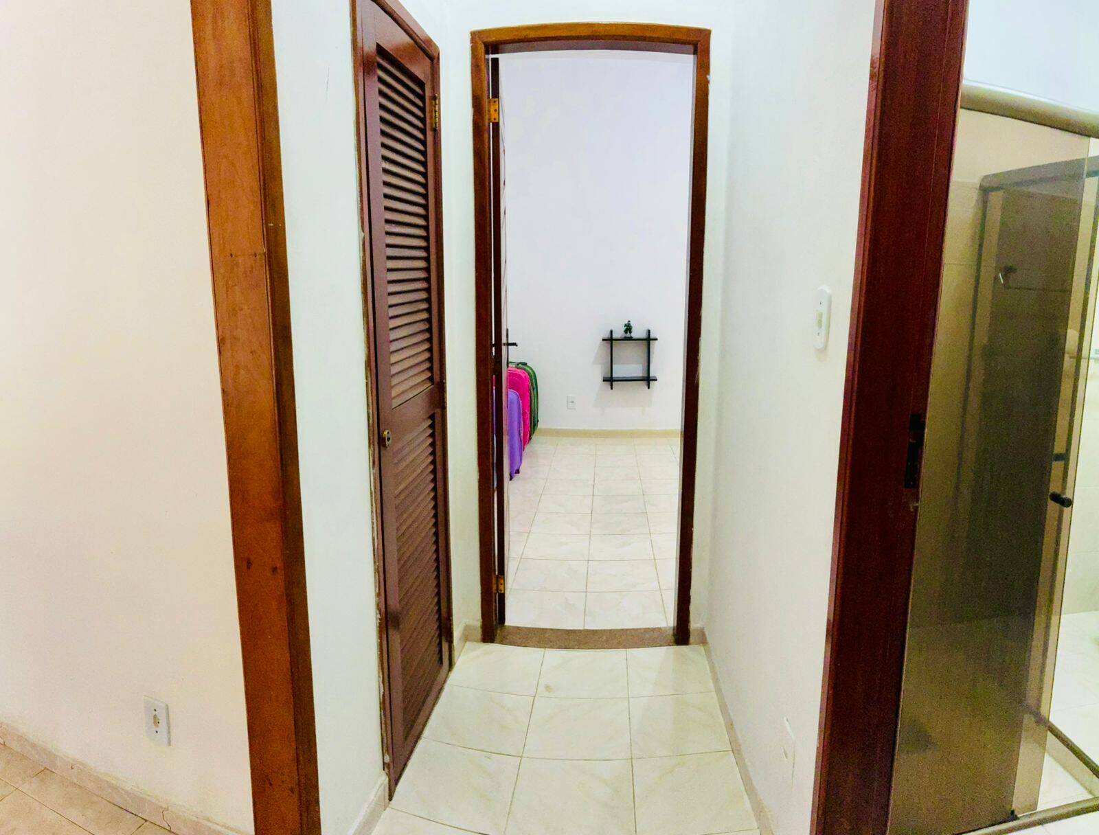 Casa para alugar com 5 quartos, 400m² - Foto 11