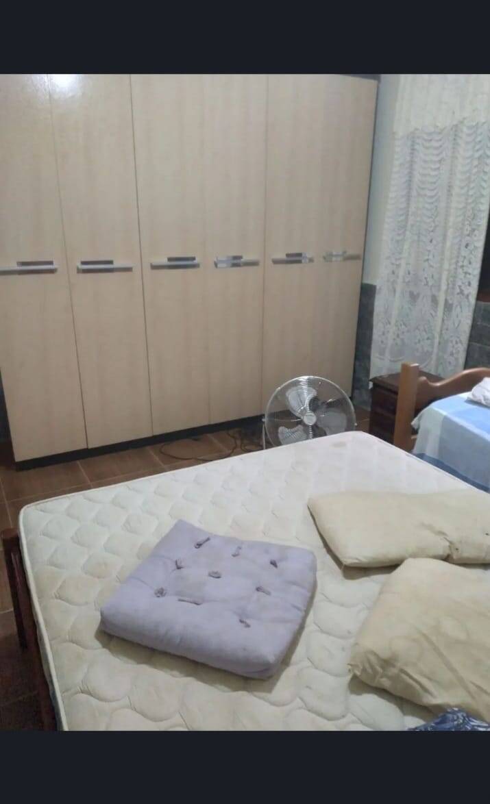 Casa à venda com 2 quartos, 130m² - Foto 11