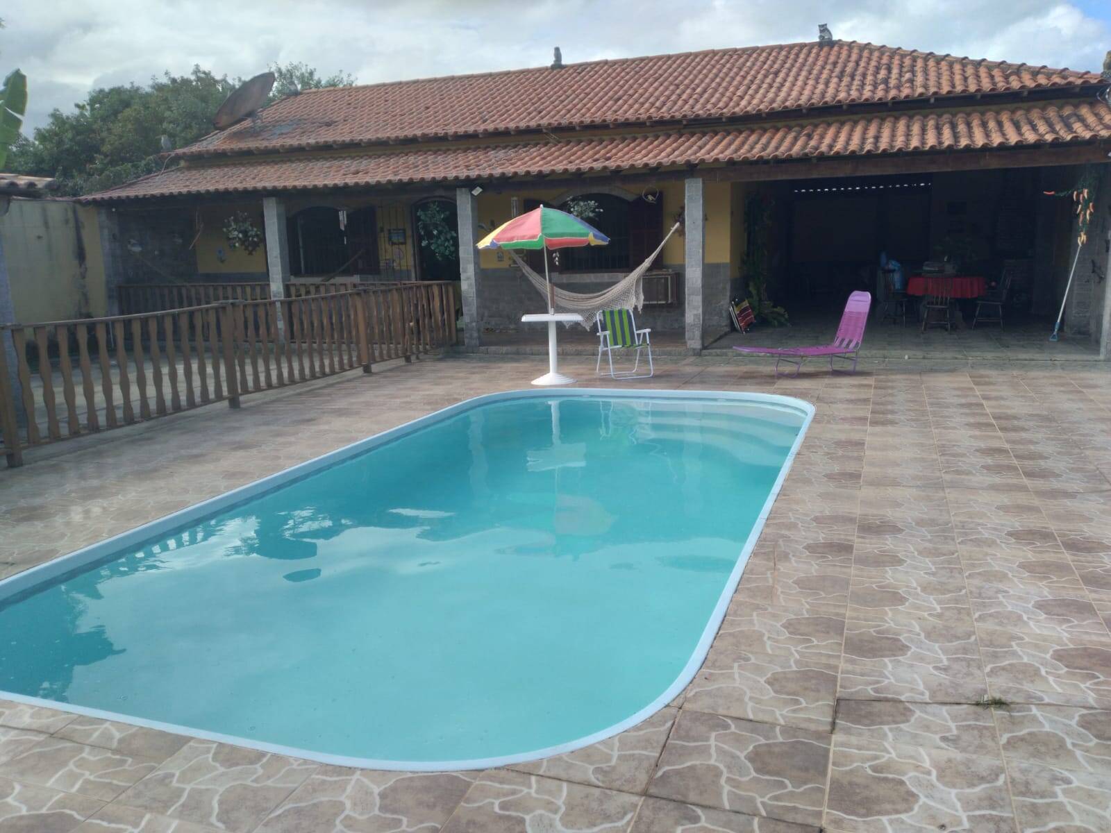 Casa à venda com 2 quartos, 130m² - Foto 1