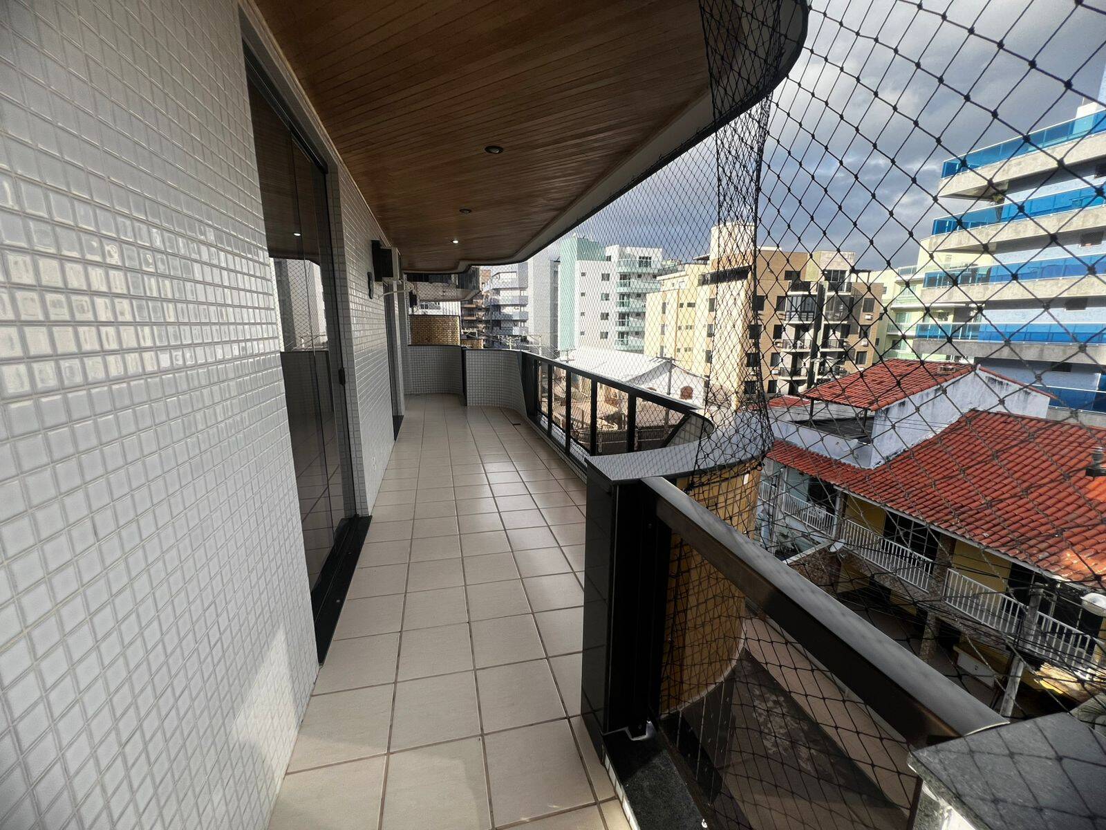 Apartamento à venda com 3 quartos, 148m² - Foto 2