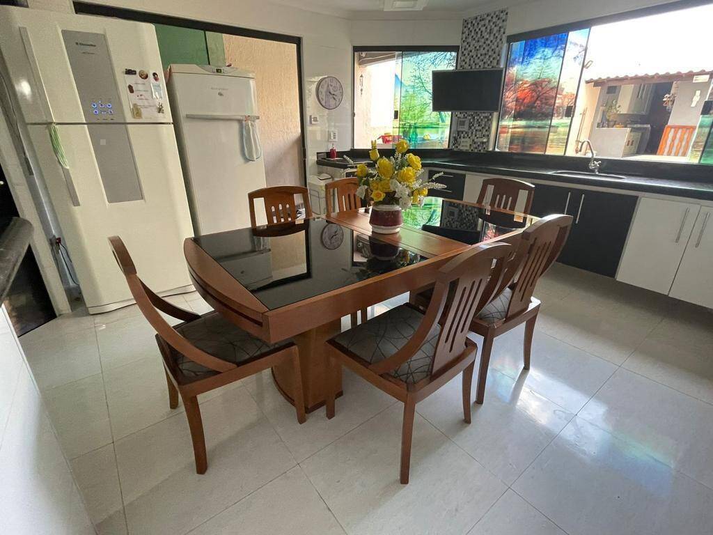 Casa à venda com 5 quartos, 299m² - Foto 5