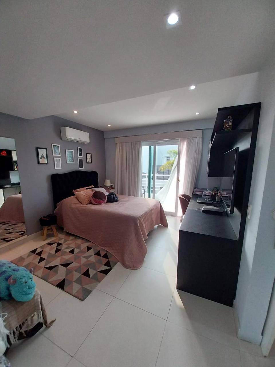 Casa à venda com 4 quartos, 341m² - Foto 17