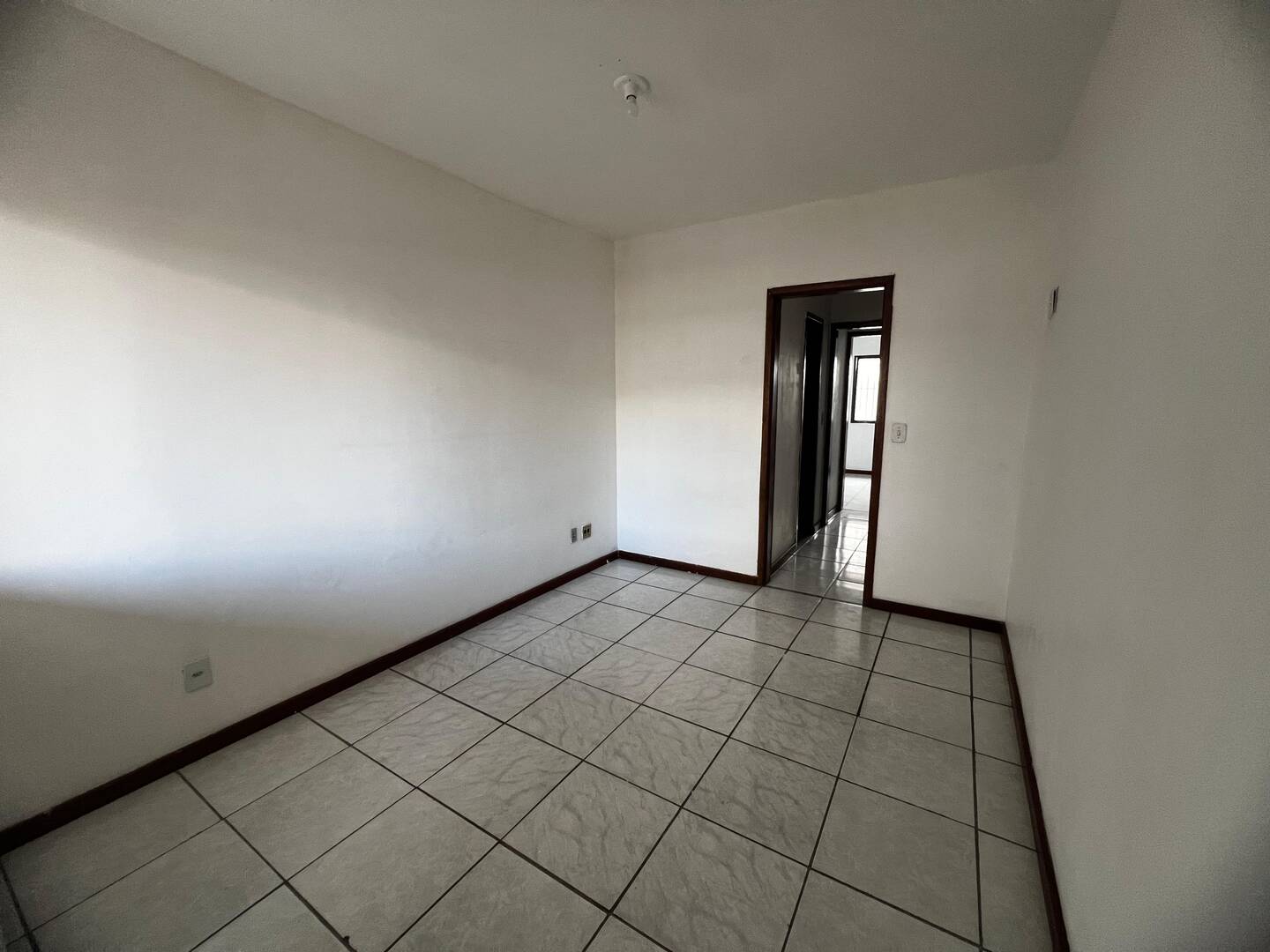 Apartamento para alugar com 2 quartos, 72m² - Foto 3