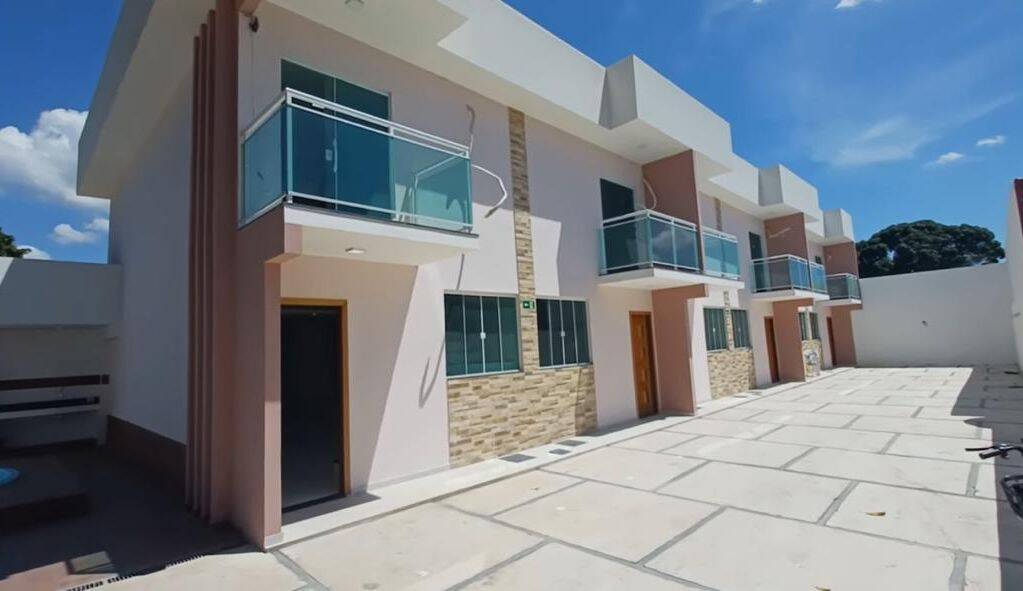 Casa à venda e aluguel com 2 quartos, 73m² - Foto 1