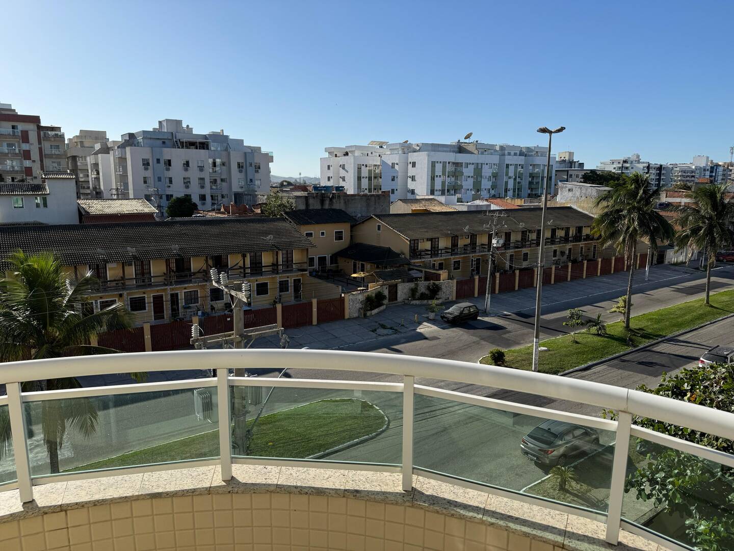 Casa para alugar com 2 quartos, 120m² - Foto 1