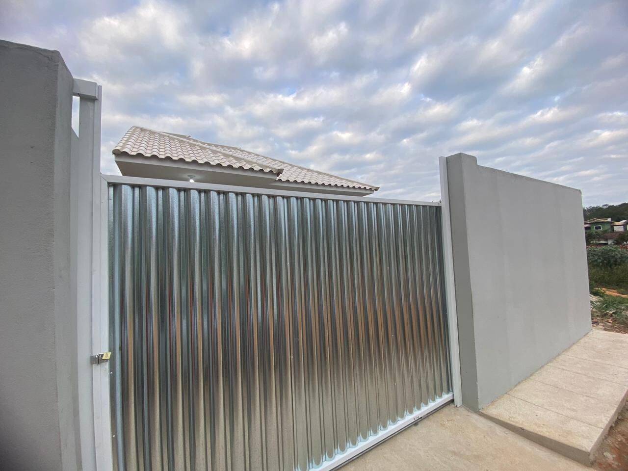 Casa à venda com 2 quartos, 54m² - Foto 3
