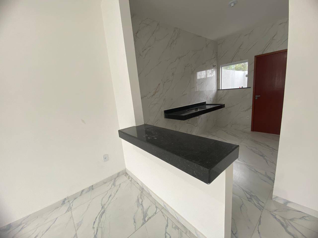 Casa à venda com 2 quartos, 54m² - Foto 5