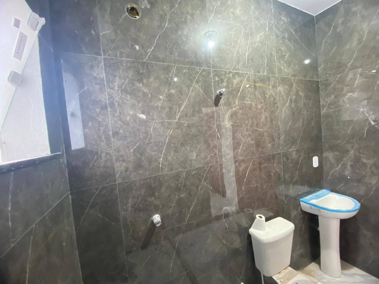 Casa à venda com 2 quartos, 54m² - Foto 9