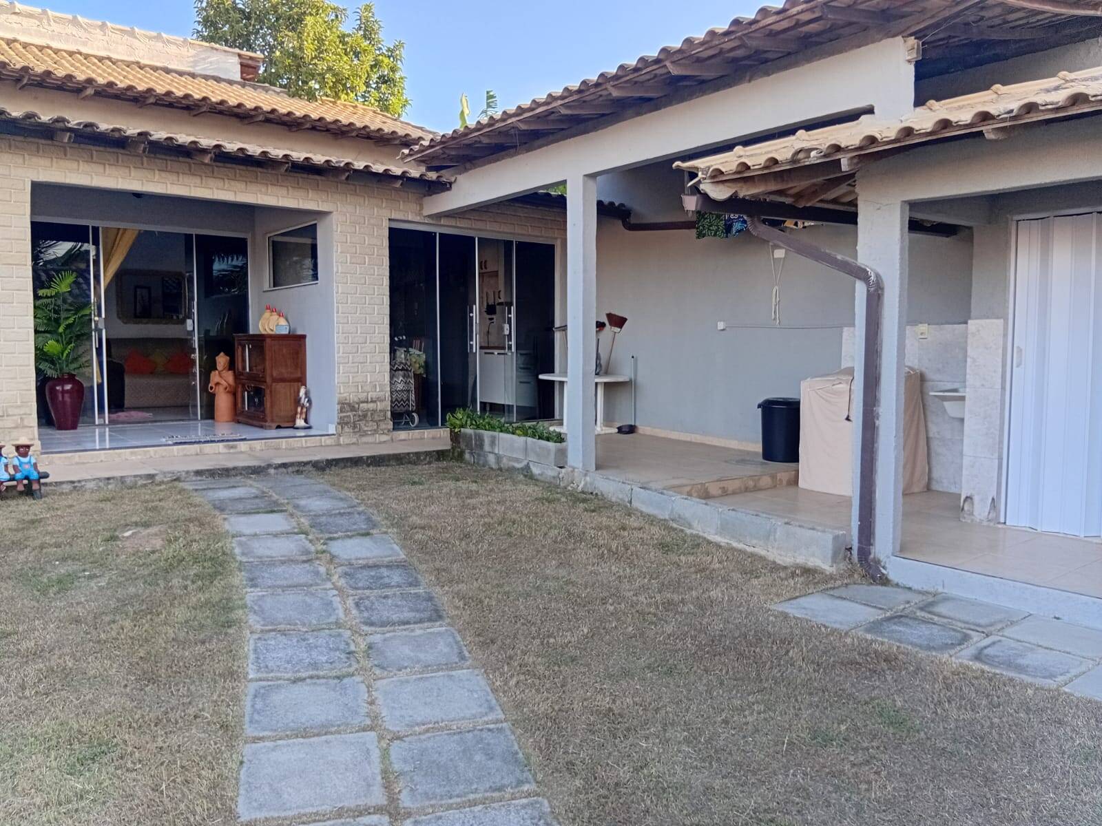 Casa à venda com 1 quarto, 80m² - Foto 1