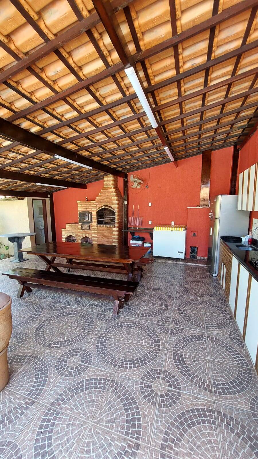 Casa para alugar com 4 quartos, 250m² - Foto 19