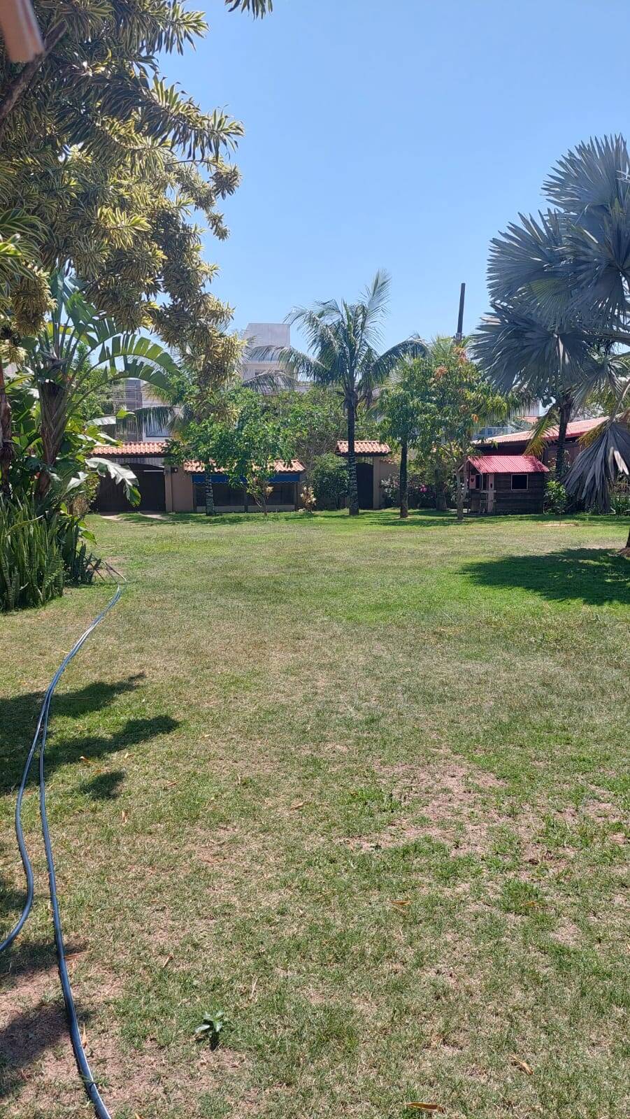 Casa para alugar com 4 quartos, 250m² - Foto 4