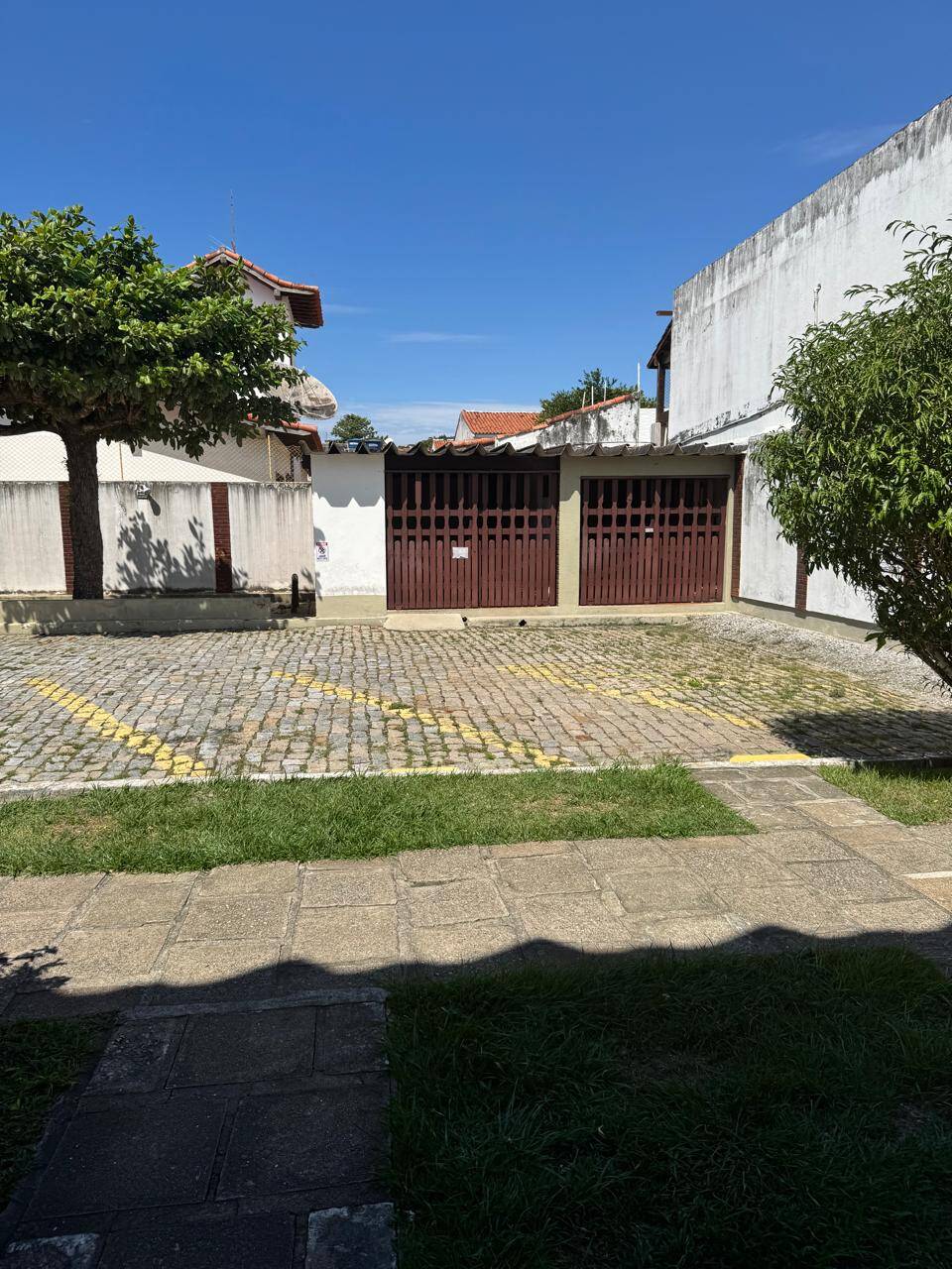 Casa à venda com 2 quartos, 89m² - Foto 1