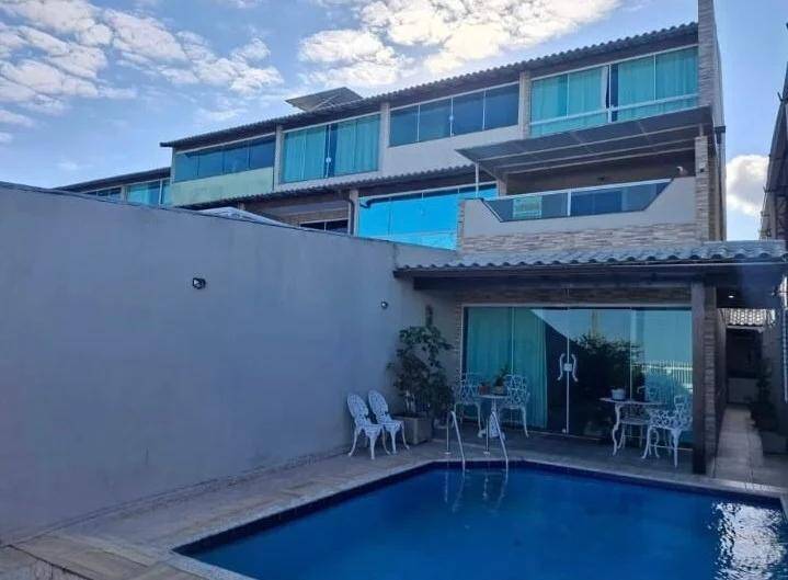 Casa, 5 quartos, 200 m² - Foto 1