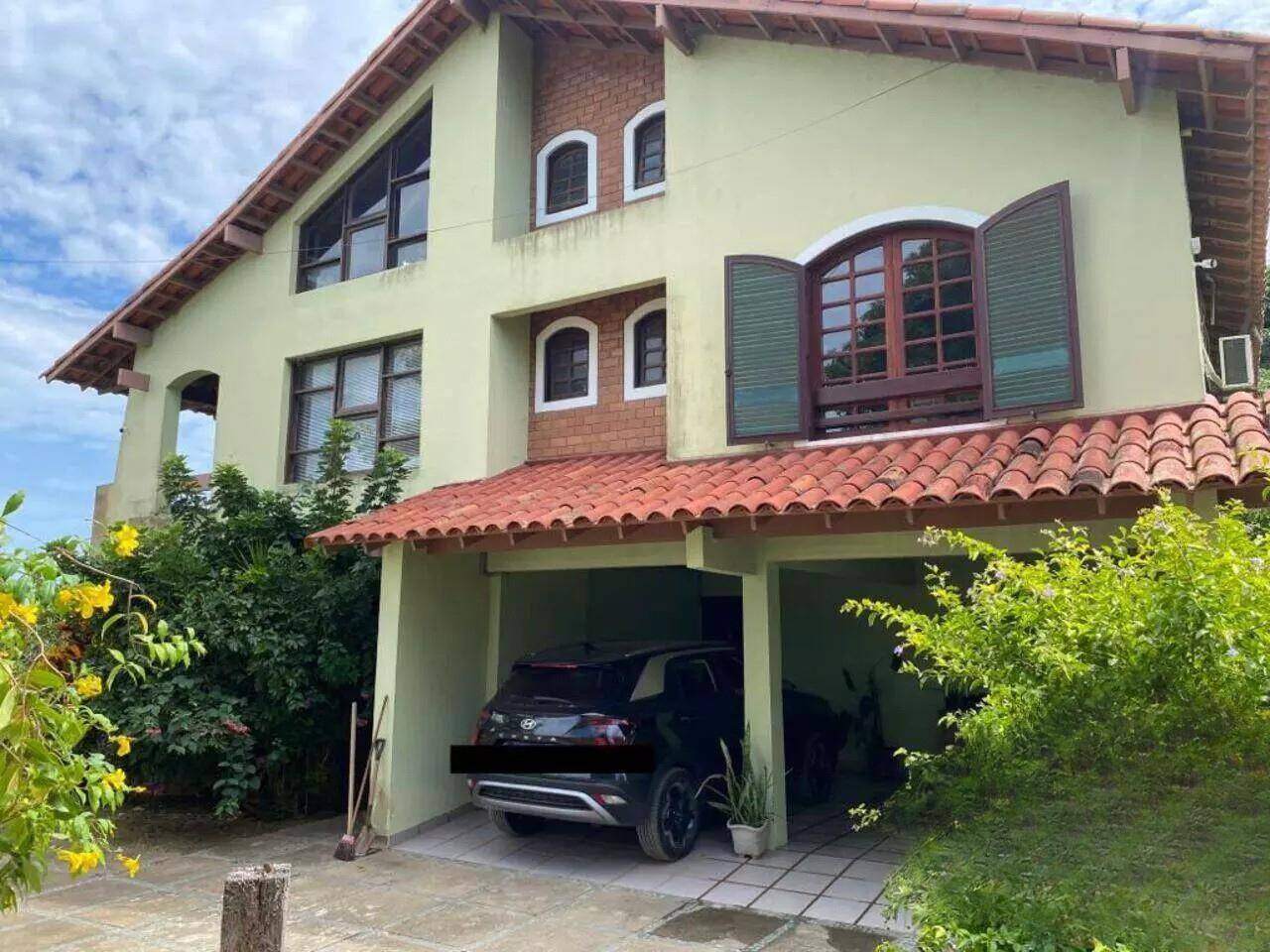 Casa, 5 quartos, 302 m² - Foto 1