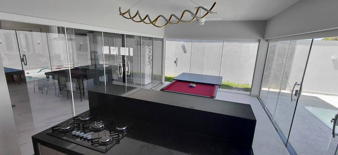Casa, 4 quartos, 258 m² - Foto 9