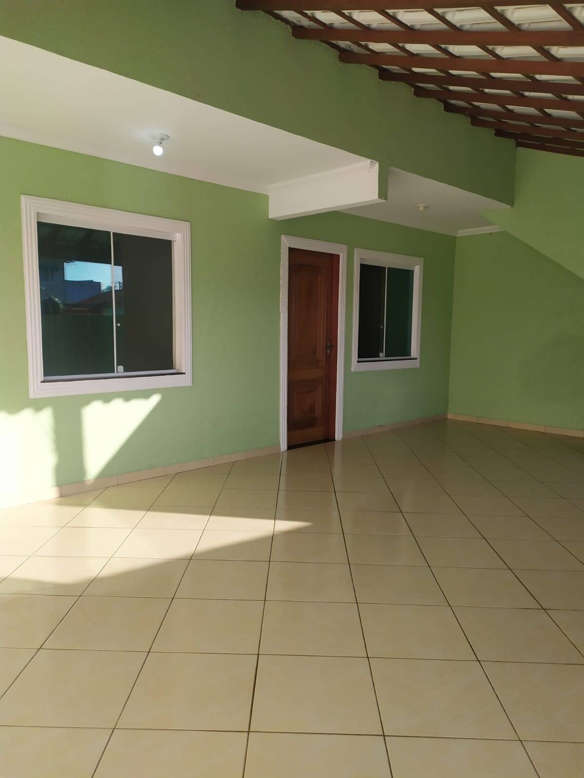 Casa, 2 quartos, 88 m² - Foto 1